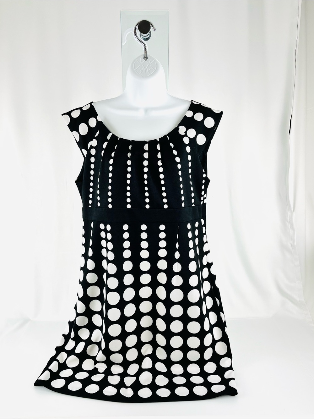 Voir Voir Sleeveless Polka Dot Dress Black White Size 10